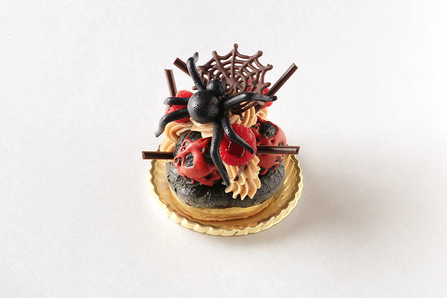 ローズホテル横浜｜パティスリー ミリーラ・フォーレ｜ハロウィンケーキ｜吸血蜘蛛のサントノーレ